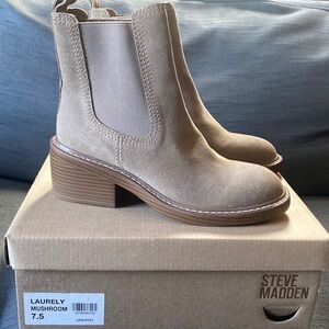 Flash Sale ***Never worn Steven Madden Laurely bootie